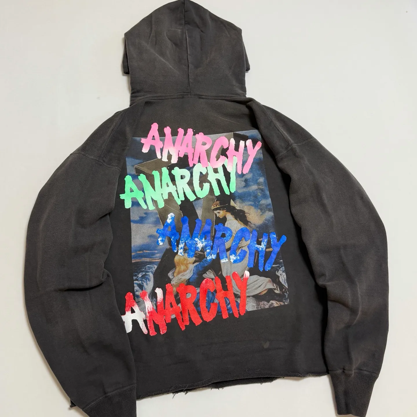 SAINT Mxxxxxx HOODIE/ANARCHY/BLK Mirror reverse SAINT hooded sweatshirt/ANARCHY barrage virgin hoodie S-XL Assute dyeing, heavy washing and water fading, multi-bit wormhole destruction treatment, genuine plate opening and mold opening, the difference is shown in the picture to make the product! Authentic level printing process, correct main mark/wash mark ⚠️Note: This model does not have the little angel mark